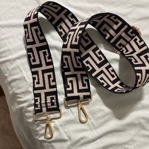 Black and Cream Shoulder Strap